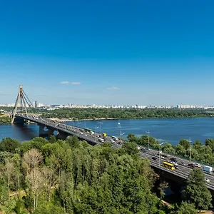 With Crazy Panoramic View Of The Dniepr , Киев Украина