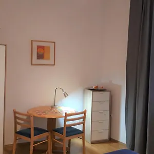 Aleksandra Old Town Apartament