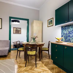 Tyzenhauz Lobzowska Street Cracovia