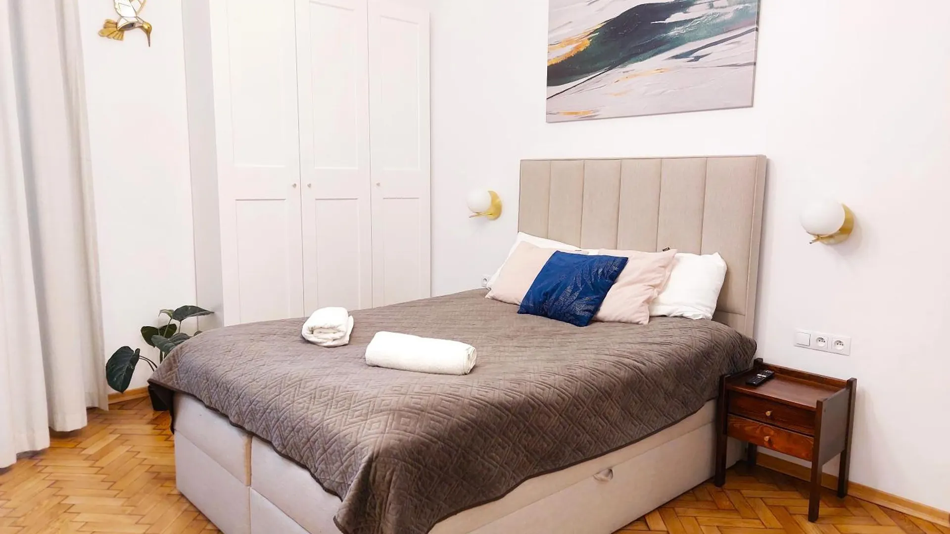 Unique Style Apartments Old Town - 25 Min From The Airport - By Homelike Krakow Poland
