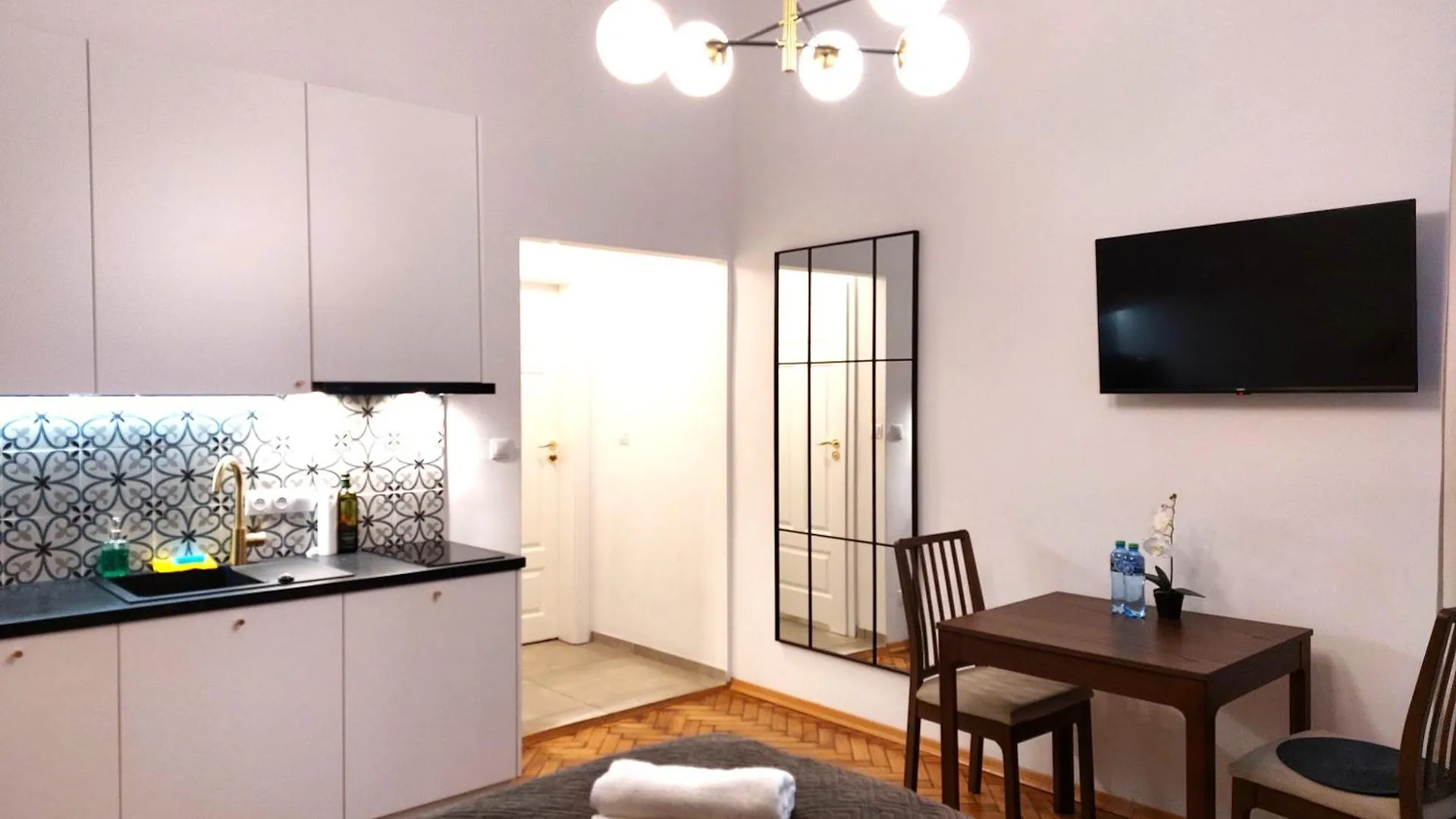 Unique Style Apartments Old Town - 25 Min From The Airport - By Homelike Krakow