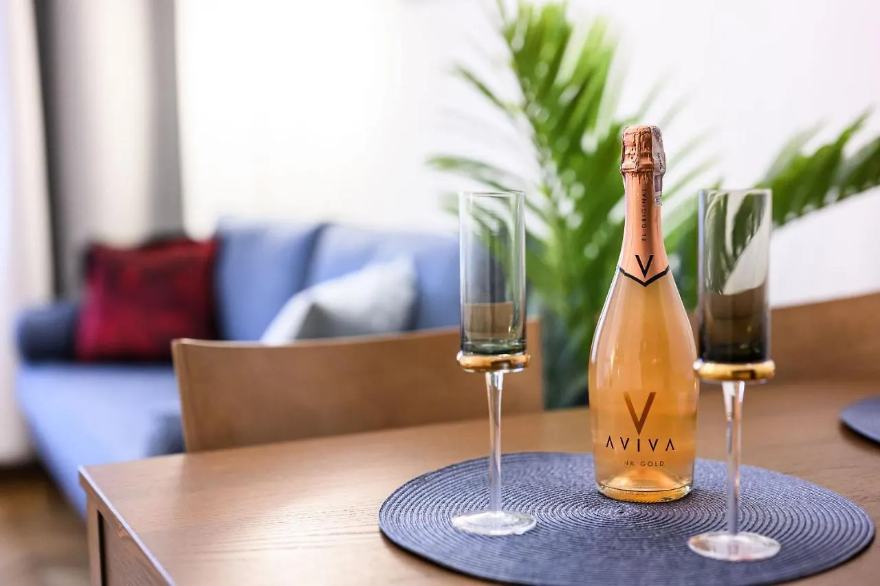Unique Style Apartments Old Town - 25 Min From The Airport - By Homelike Krakau 0*,  Polen