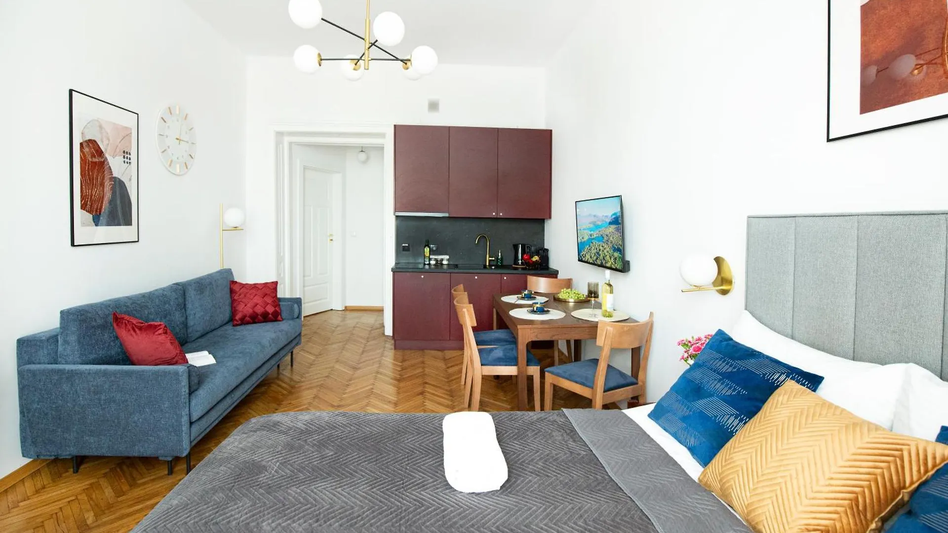 Unique Style Apartments Old Town - 25 Min From The Airport - By Homelike Kraków