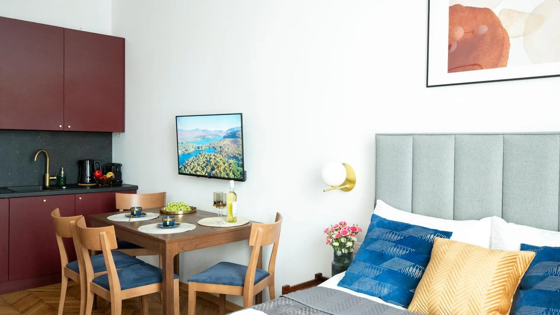 Unique Style Apartments Old Town - 25 Min From The Airport - By Homelike Kraków 0*,  Polska