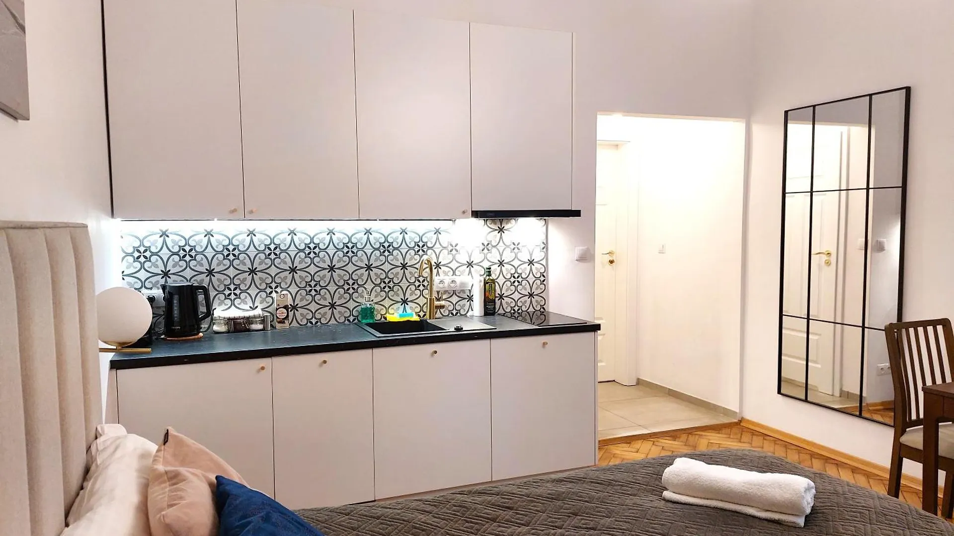 Unique Style Apartments Old Town - 25 Min From The Airport - By Homelike Kraków Polska