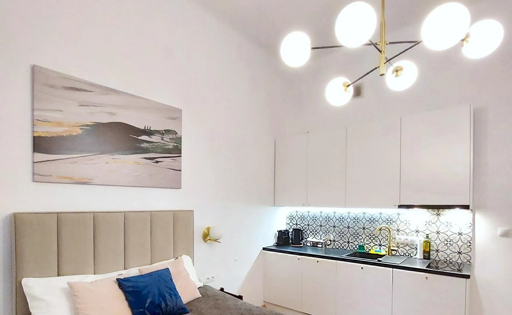 Unique Style Apartments Old Town - 25 Min From The Airport - By Homelike Kraków
